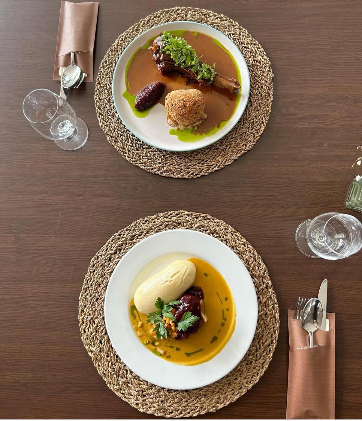 Hotel Villa Necas ジリナ エクステリア 写真